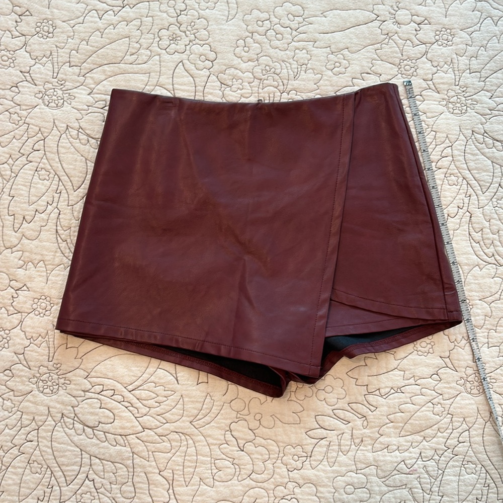 She + Sky Burgundy Faux Leather Skort - Picture 6 of 6